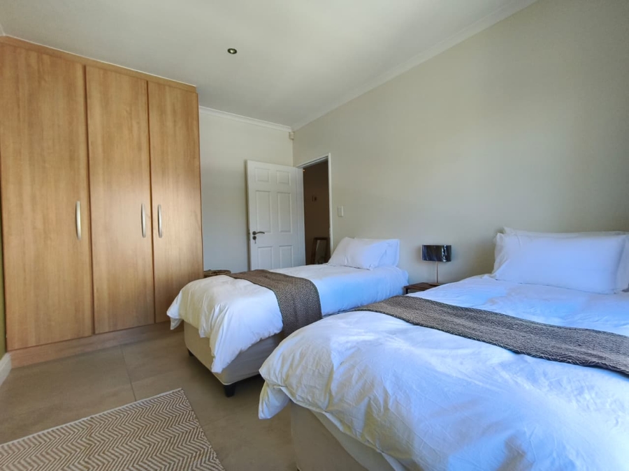 5 Bedroom Property for Sale in Marina Martinique Eastern Cape